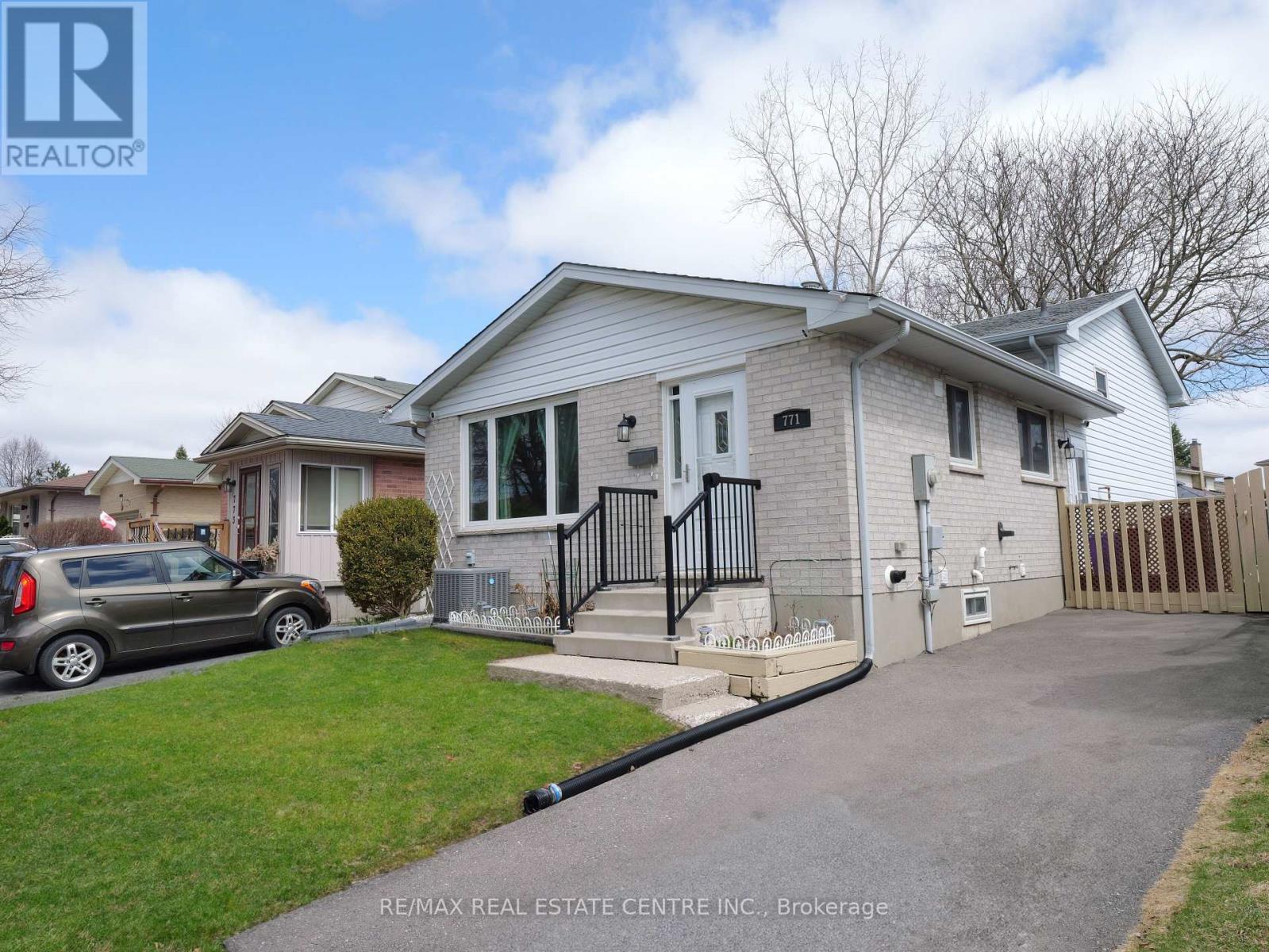 771 MONSARRAT AVENUE, London East, Ontario