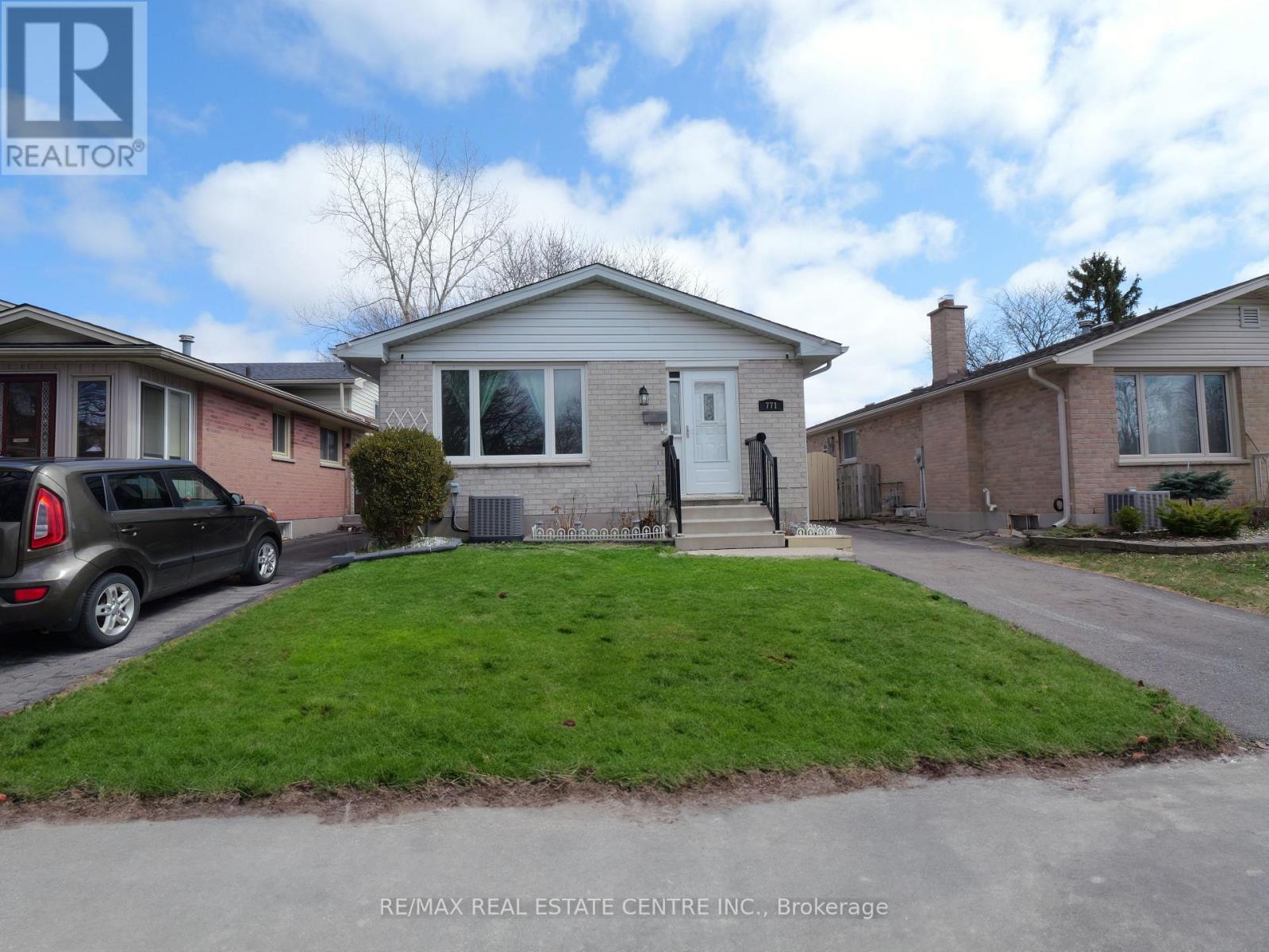 771 Monsarrat Avenue, London East, Ontario  N5Y 4Y3 - Photo 3 - X12979078