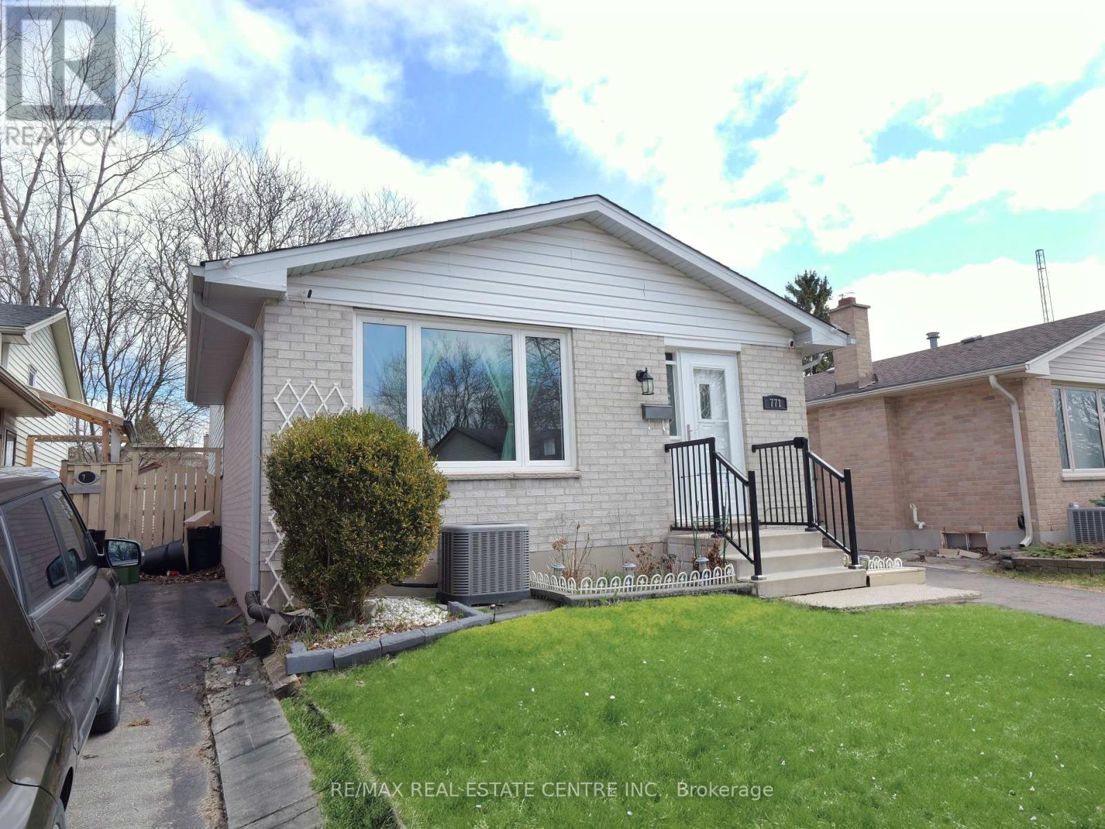 771 Monsarrat Avenue, London East, Ontario  N5Y 4Y3 - Photo 4 - X12979078