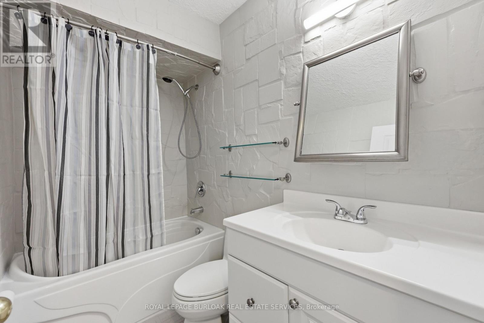 154 - 11 Queenslea Drive, Hamilton, Ontario L8W 1T7 - Photo 21 - X12979080