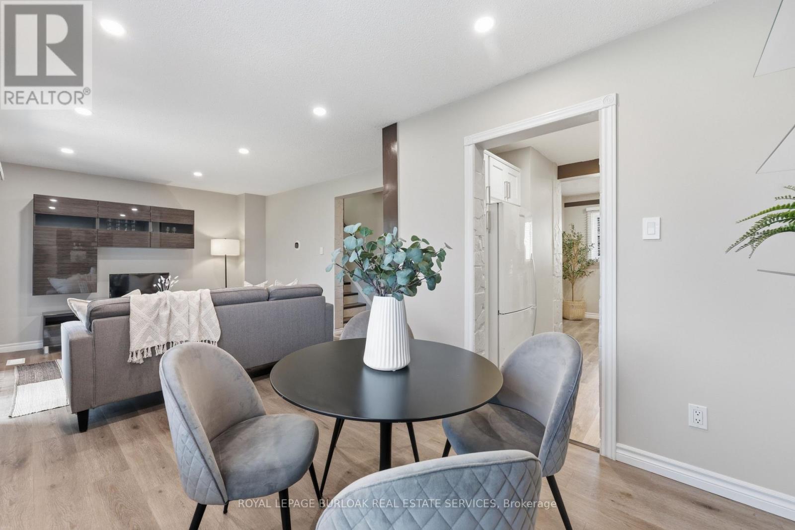 154 - 11 Queenslea Drive, Hamilton, Ontario L8W 1T7 - Photo 8 - X12979080