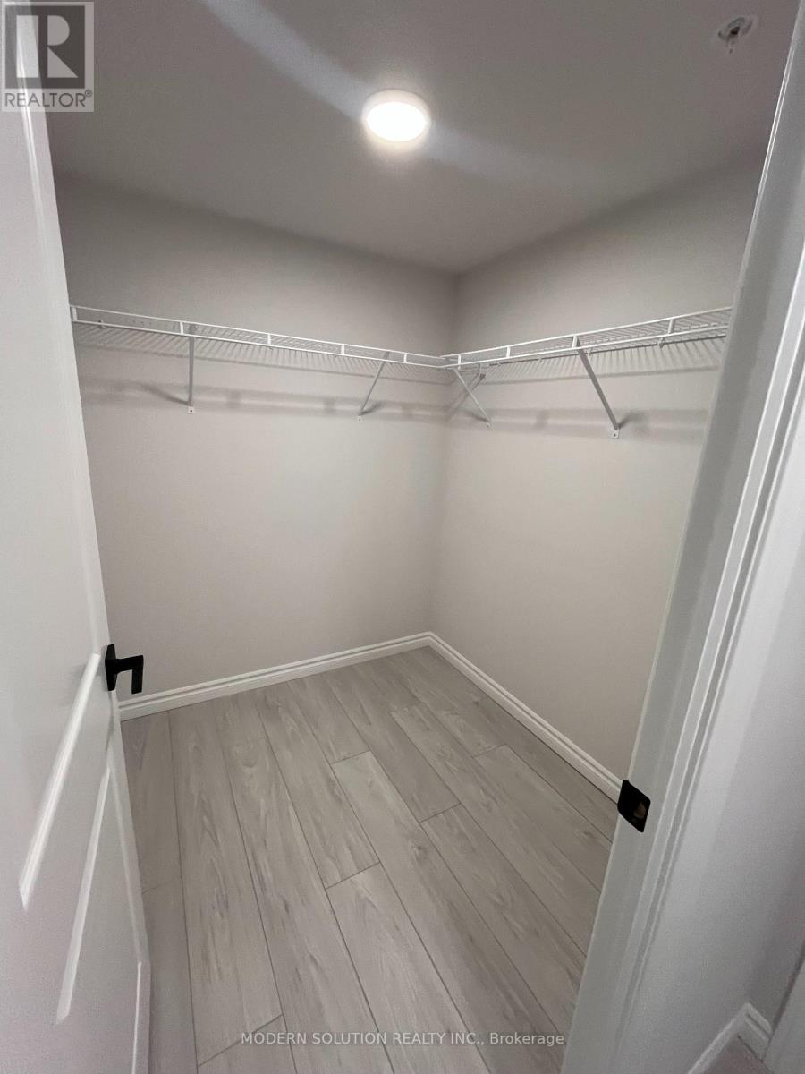 411 - 50 Otterbein Road, Kitchener, Ontario  N2B 3B7 - Photo 10 - X12979092