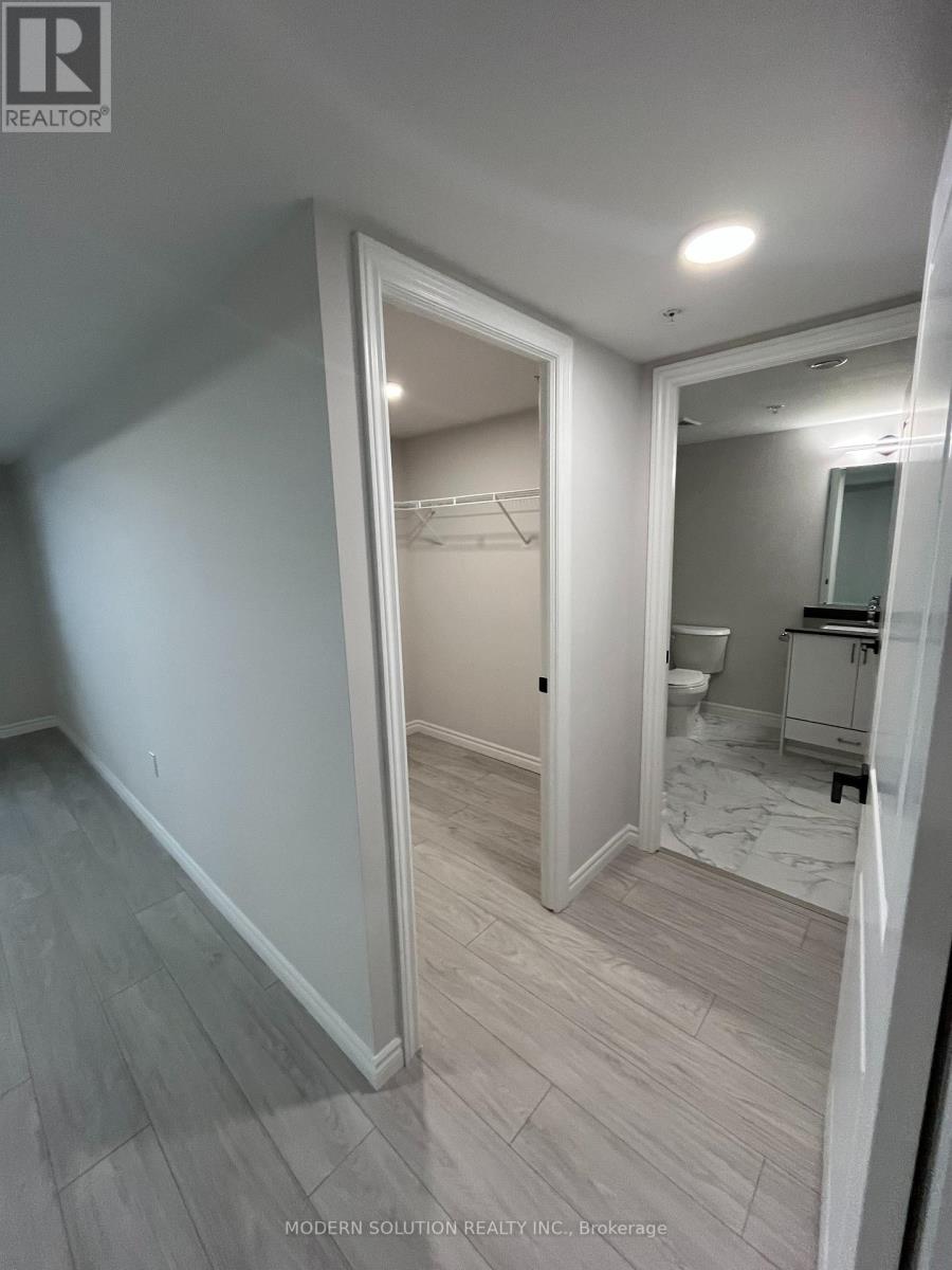 411 - 50 Otterbein Road, Kitchener, Ontario  N2B 3B7 - Photo 12 - X12979092