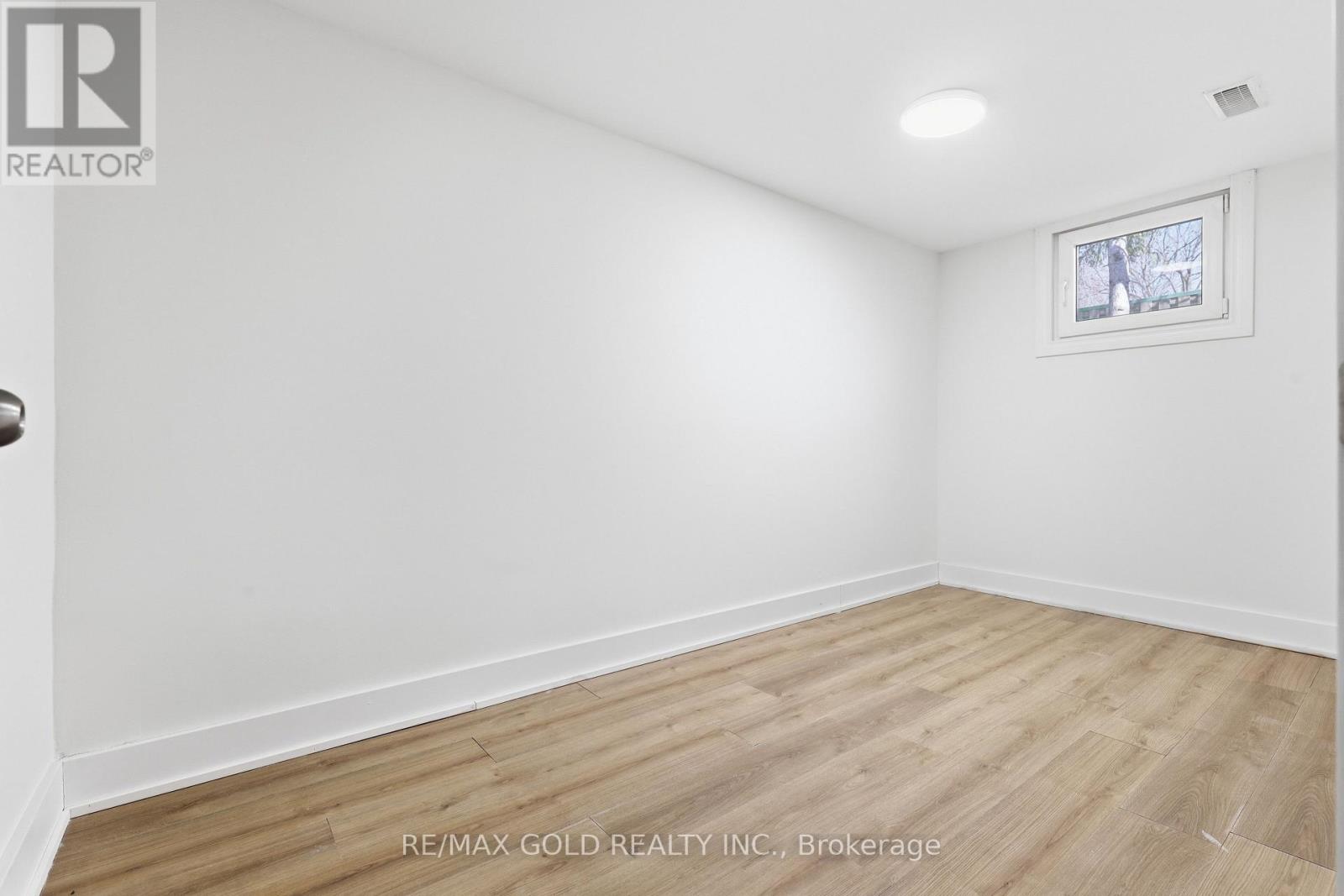 231a Cedarbrae Avenue, Waterloo, Ontario  N2L 4S6 - Photo 12 - X12979102