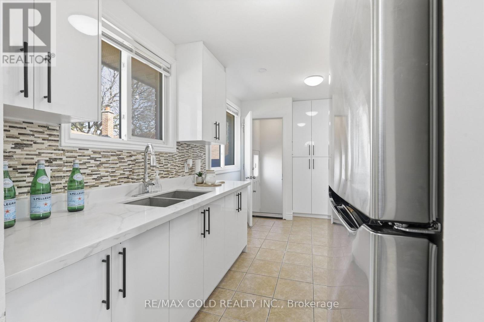 231a Cedarbrae Avenue, Waterloo, Ontario  N2L 4S6 - Photo 19 - X12979102