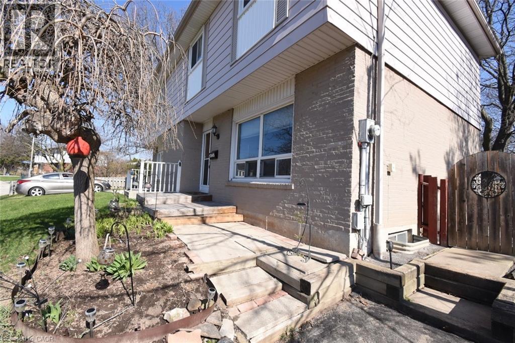 1345 Colonsay Drive, Burlington, Ontario  L7P 2T6 - Photo 4 - 40811513