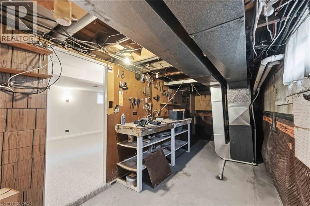 421 Talbot Street, Hamilton, Ontario  L8H 6T6 - Photo 16 - 40811890