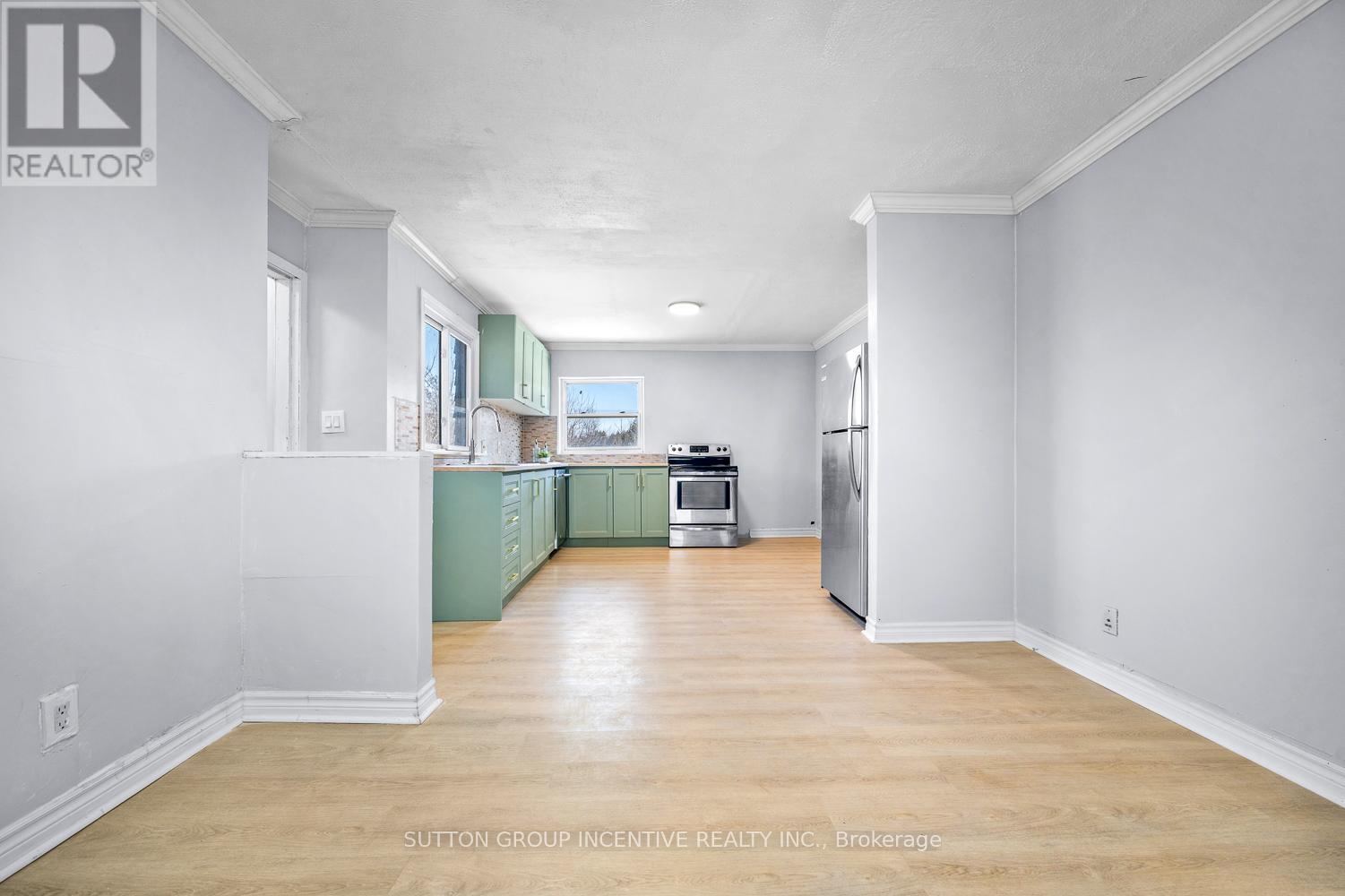 300 Metro Road N, Georgina, Ontario  L4P 3C8 - Photo 22 - N12978566