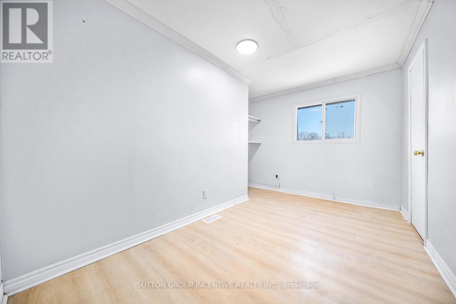 300 Metro Road N, Georgina, Ontario  L4P 3C8 - Photo 34 - N12978566