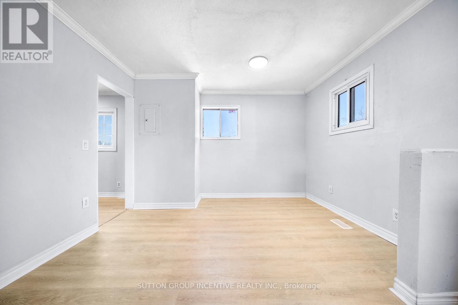 300 Metro Road N, Georgina, Ontario  L4P 3C8 - Photo 27 - N12978566