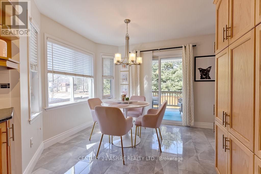 32 Bayshore Drive, Petawawa, Ontario  K8H 3R7 - Photo 15 - X12978944