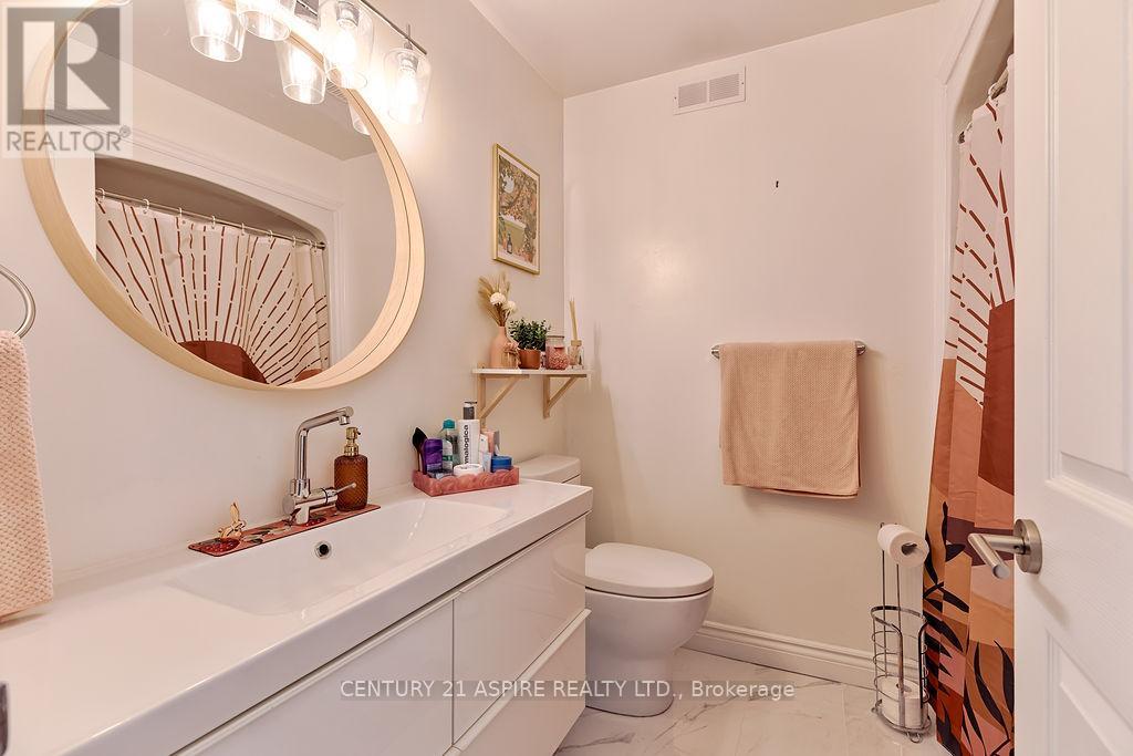 32 Bayshore Drive, Petawawa, Ontario  K8H 3R7 - Photo 18 - X12978944