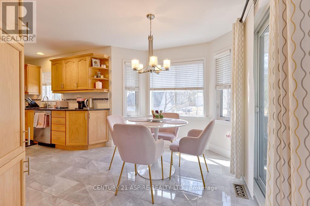 32 Bayshore Drive, Petawawa, Ontario  K8H 3R7 - Photo 8 - X12978944