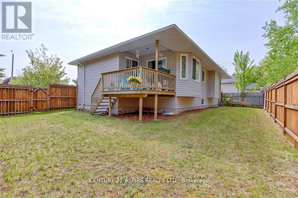 32 Bayshore Drive, Petawawa, Ontario  K8H 3R7 - Photo 44 - X12978944