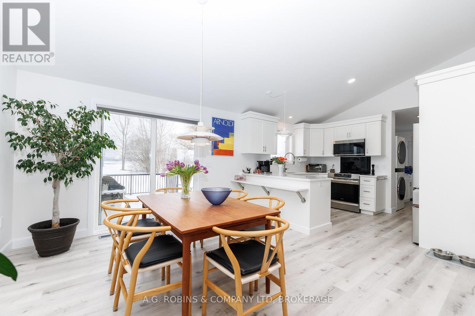 11716 Lakeshore Road, Wainfleet, Ontario  L0S 1V0 - Photo 13 - X12792076