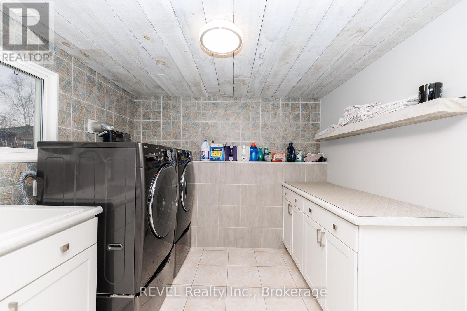 323 Barrick Road, Port Colborne, Ontario  L3K 4B6 - Photo 27 - X12942542