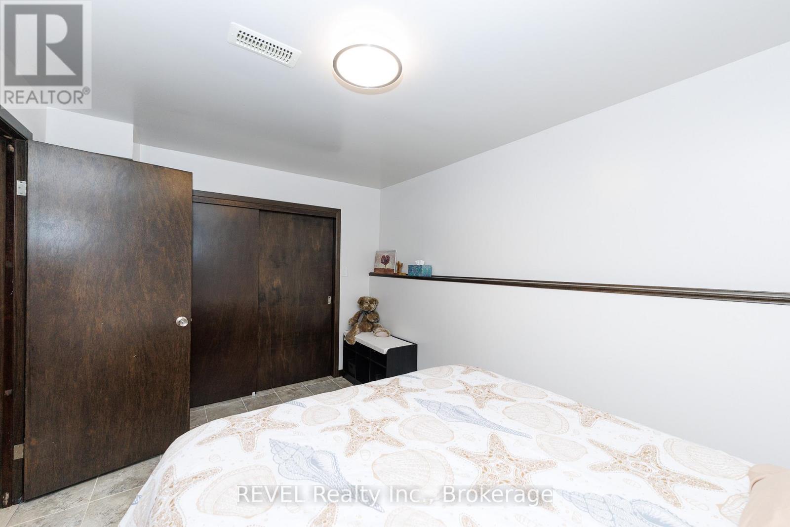 323 Barrick Road, Port Colborne, Ontario  L3K 4B6 - Photo 26 - X12942542