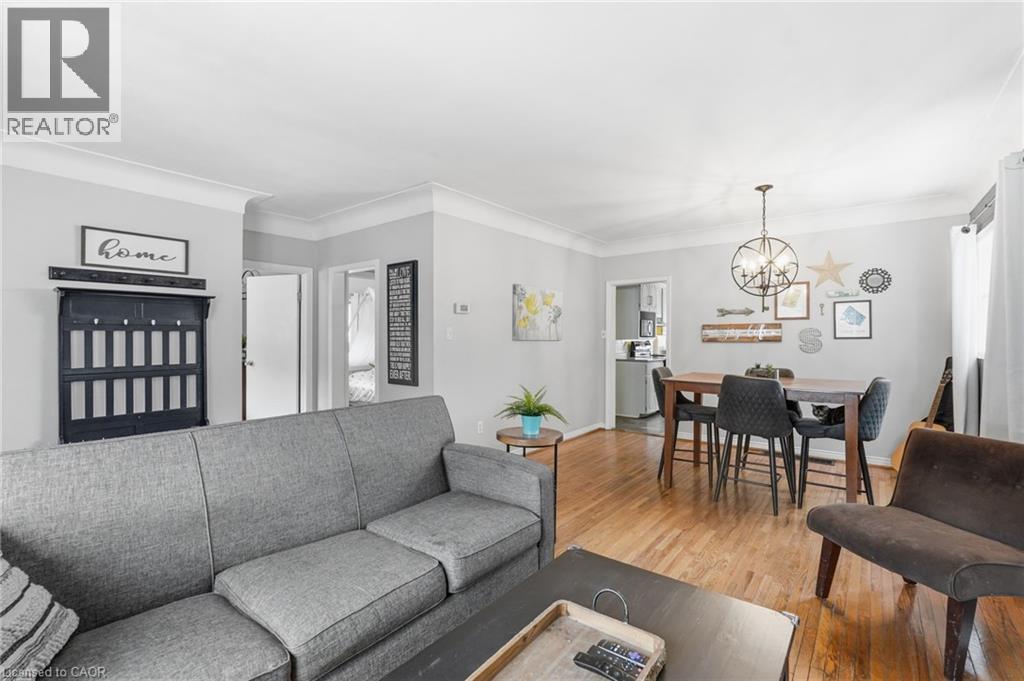 20 East 18th Street, Hamilton, Ontario  L9A 4N7 - Photo 5 - 40807735