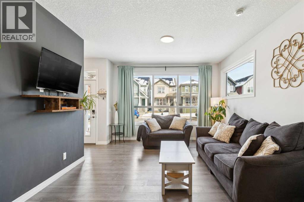 69 Lavender Road SE, Calgary, Alberta  T3S 0C5 - Photo 5 - A2297957