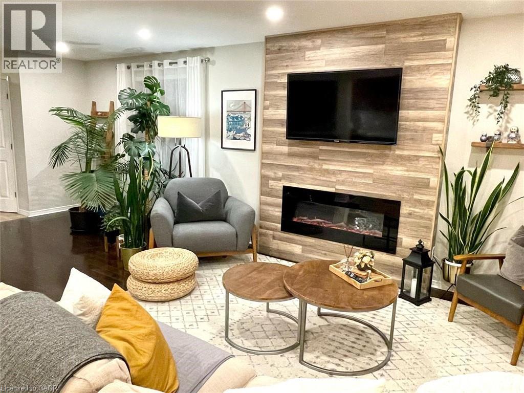 593 Southridge Drive, Hamilton, Ontario  L9C 7V8 - Photo 13 - 40819233