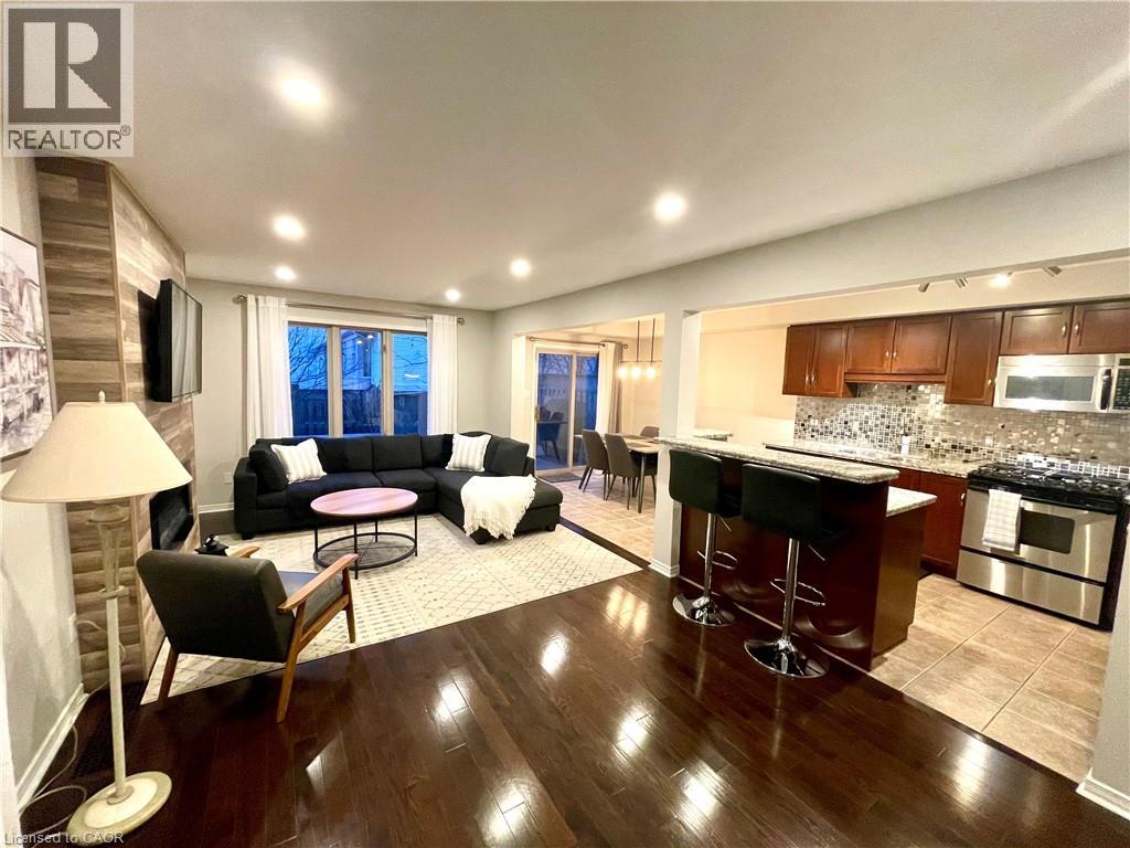 593 Southridge Drive, Hamilton, Ontario  L9C 7V8 - Photo 9 - 40819233