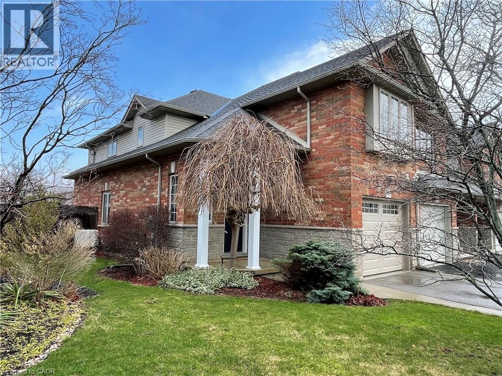 593 Southridge Drive, Hamilton, Ontario  L9C 7V8 - Photo 3 - 40819233