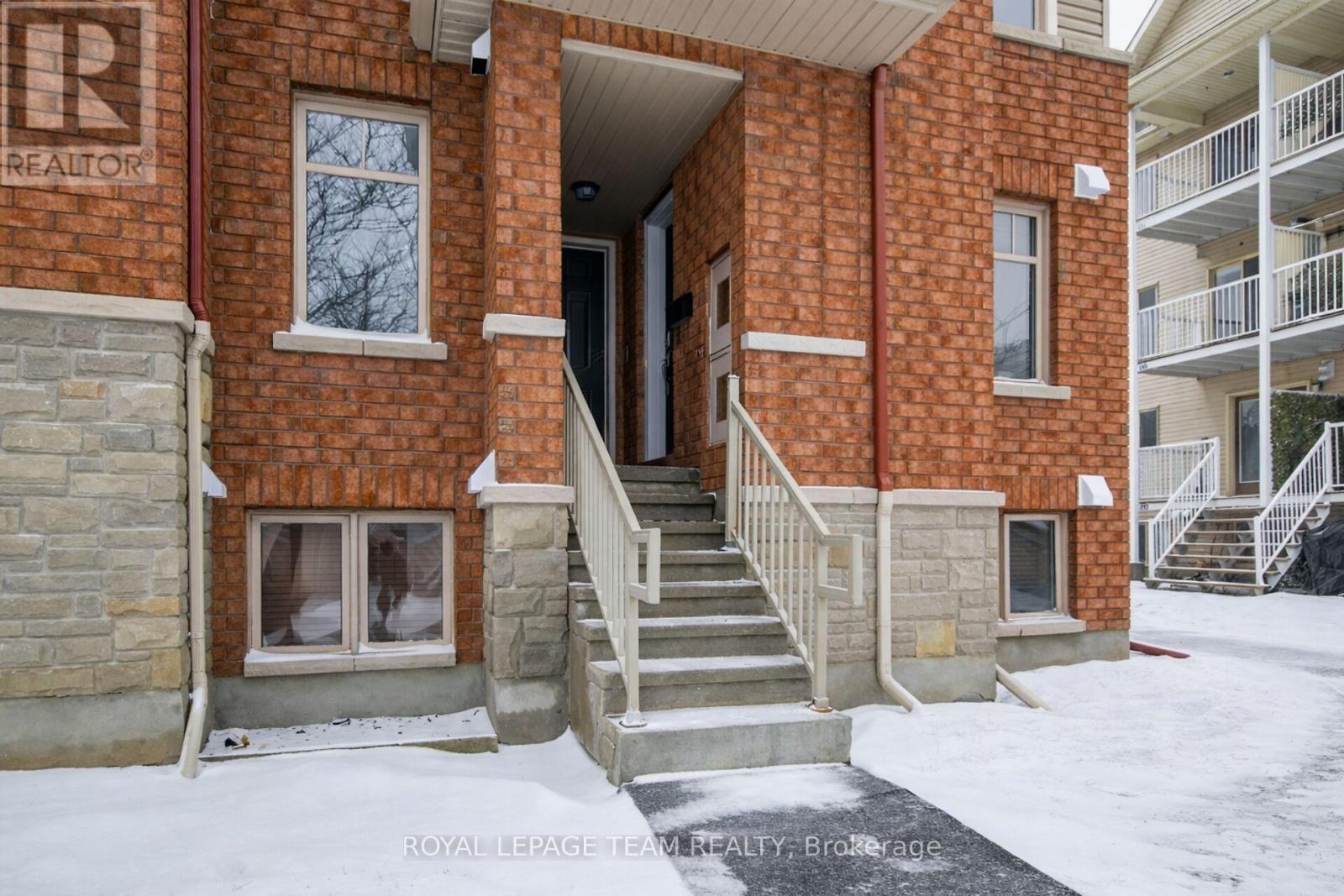 255 Deercroft Avenue, Ottawa, Ontario  K2J 5J9 - Photo 2 - X12979264