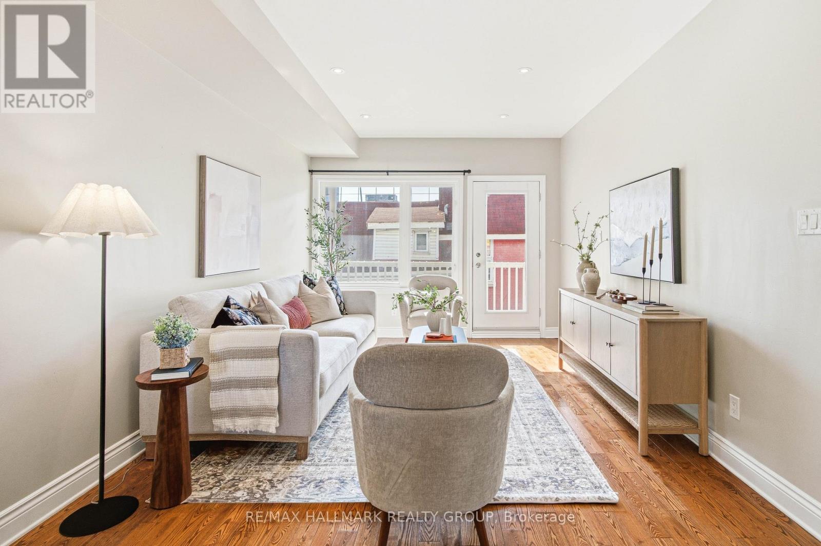 290 Cambridge Street N, Ottawa, Ontario  K1R 0B4 - Photo 10 - X12979266