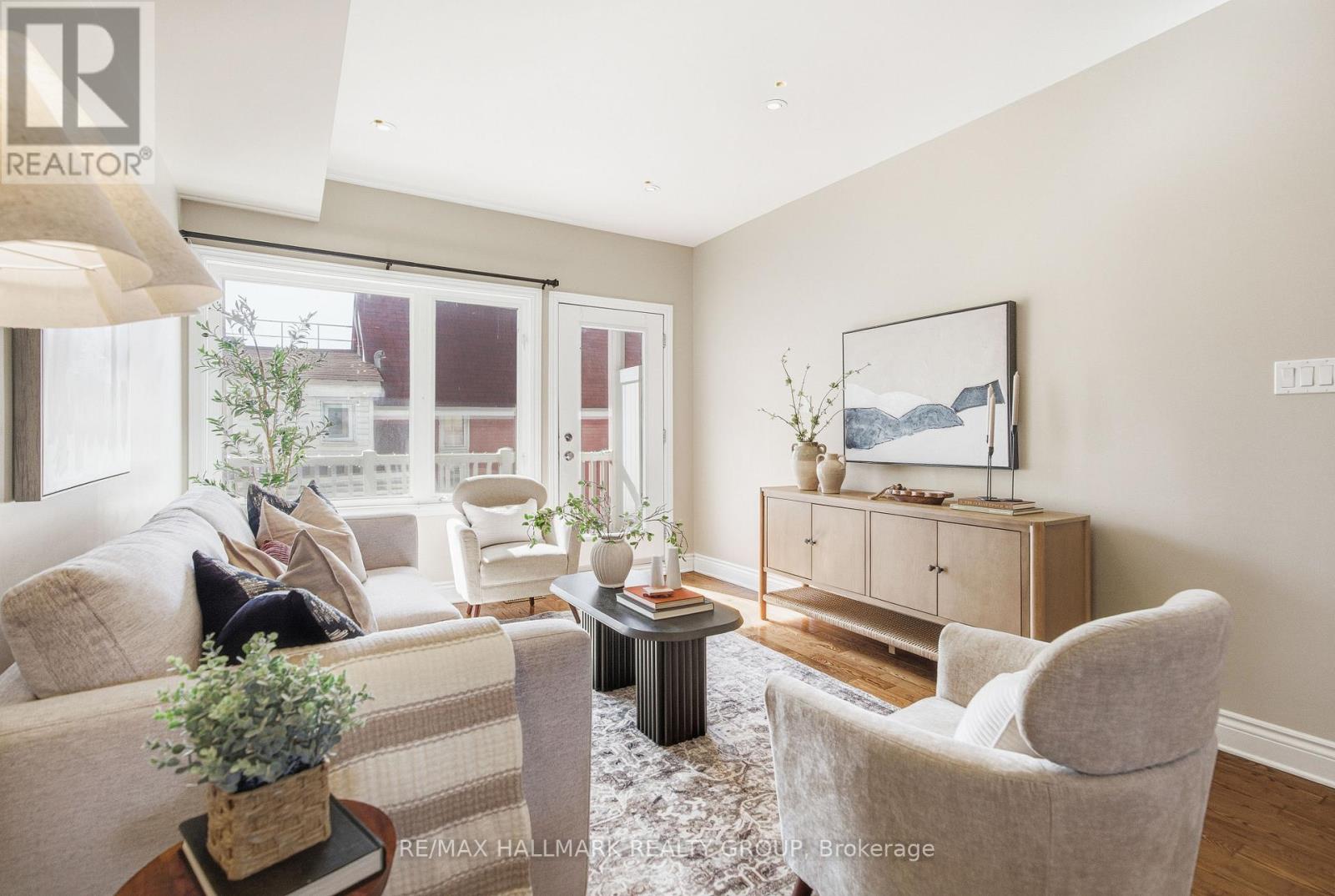 290 Cambridge Street N, Ottawa, Ontario  K1R 0B4 - Photo 11 - X12979266