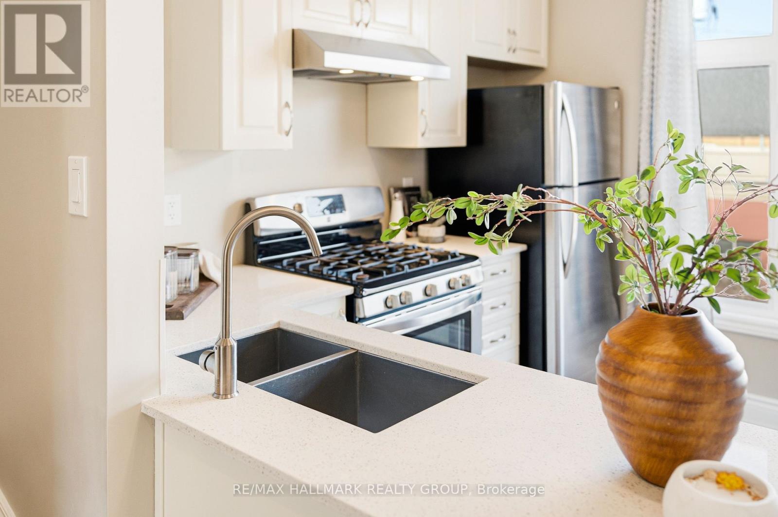 290 Cambridge Street N, Ottawa, Ontario  K1R 0B4 - Photo 19 - X12979266