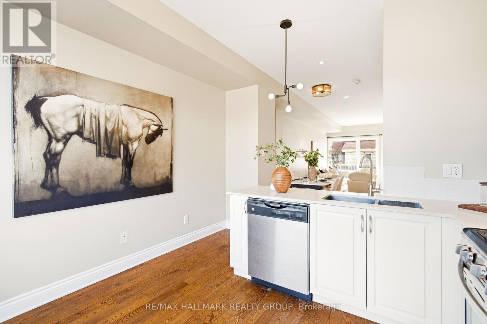 290 Cambridge Street N, Ottawa, Ontario  K1R 0B4 - Photo 23 - X12979266