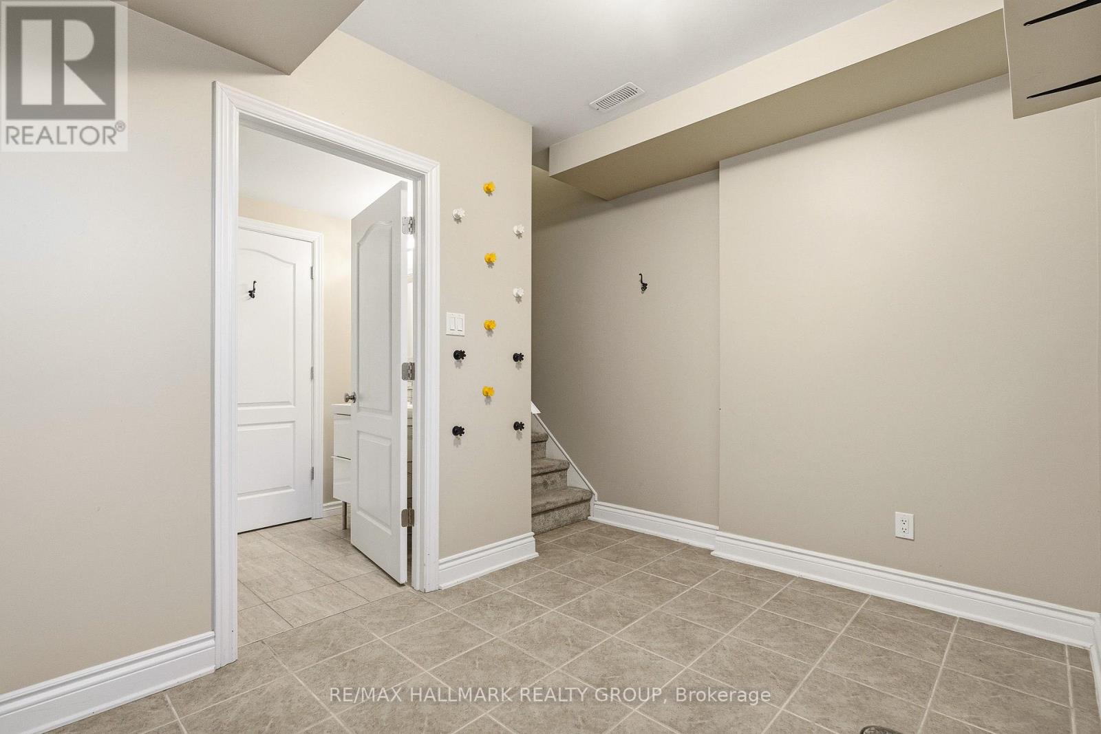 290 Cambridge Street N, Ottawa, Ontario  K1R 0B4 - Photo 40 - X12979266