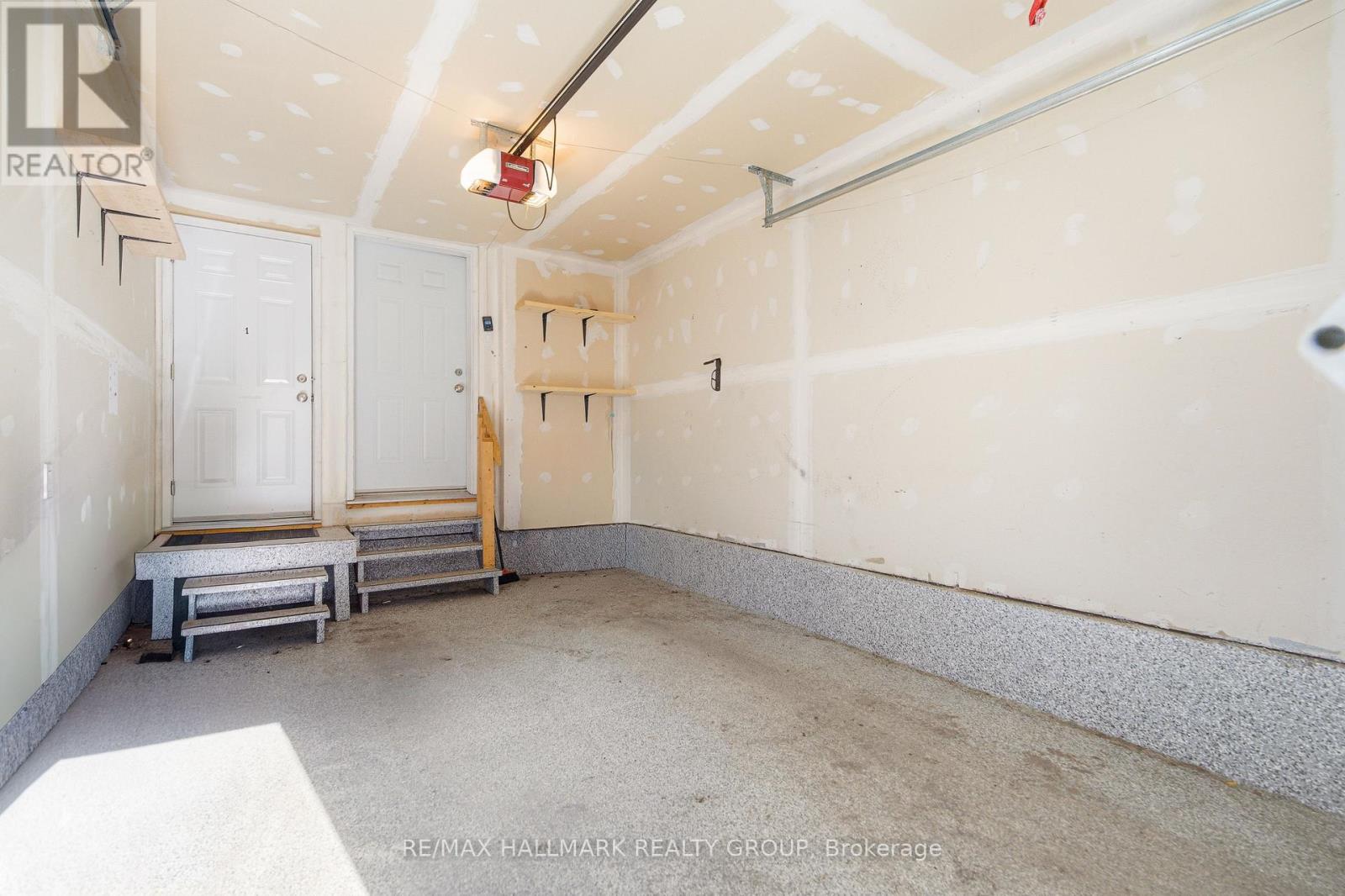 290 Cambridge Street N, Ottawa, Ontario  K1R 0B4 - Photo 47 - X12979266