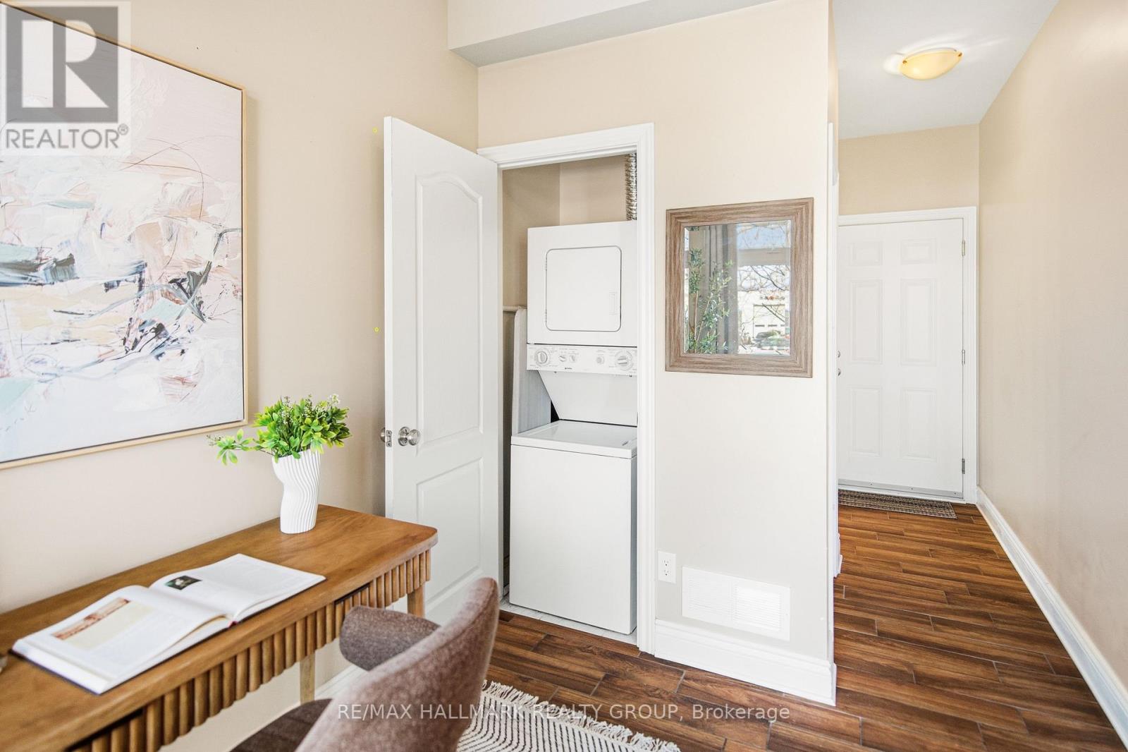 290 Cambridge Street N, Ottawa, Ontario  K1R 0B4 - Photo 6 - X12979266