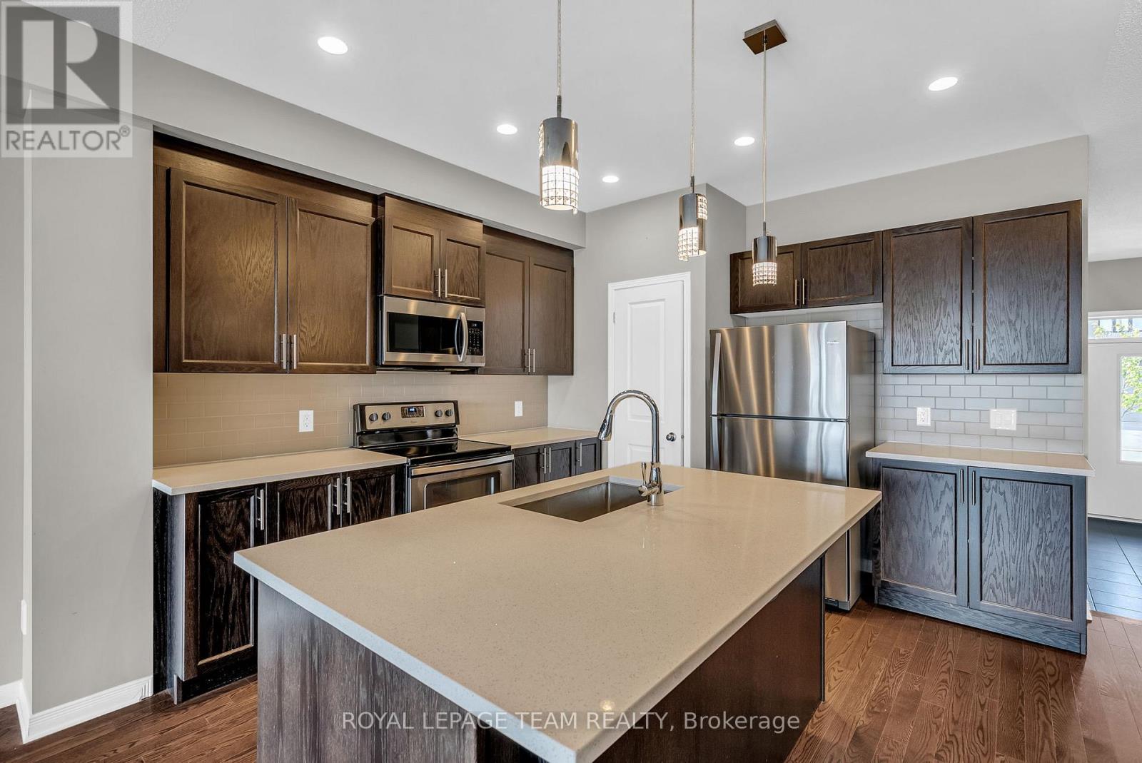 338 Nonius Street, Ottawa, Ontario  K2V 0E1 - Photo 9 - X12979296