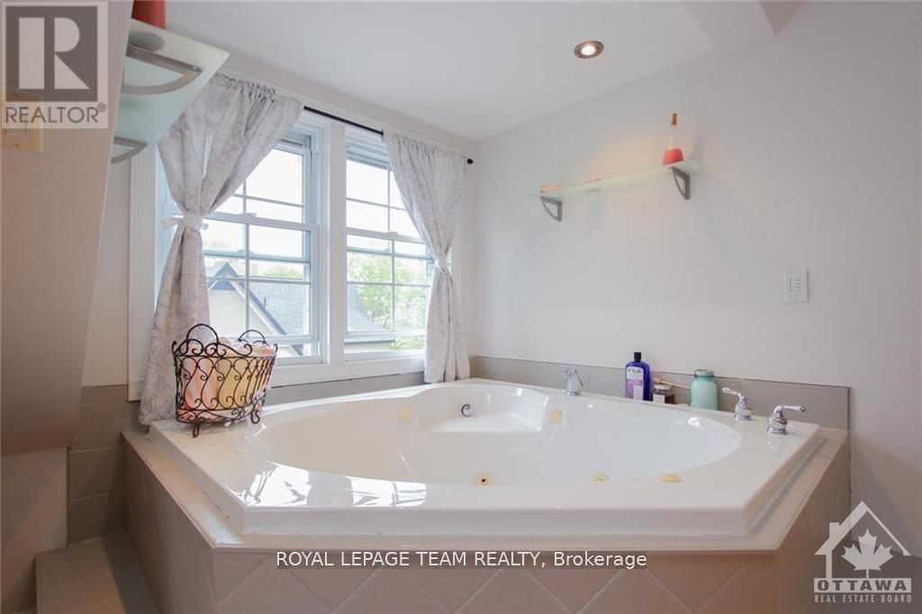 478 Hilson Avenue, Ottawa, Ontario  K1Z 6C5 - Photo 17 - X12979310