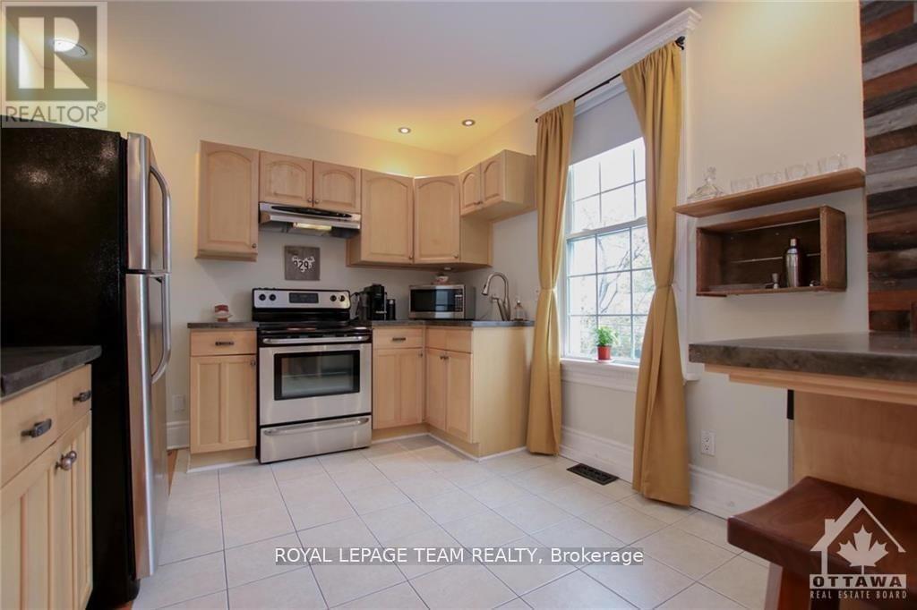 478 Hilson Avenue, Ottawa, Ontario  K1Z 6C5 - Photo 9 - X12979310