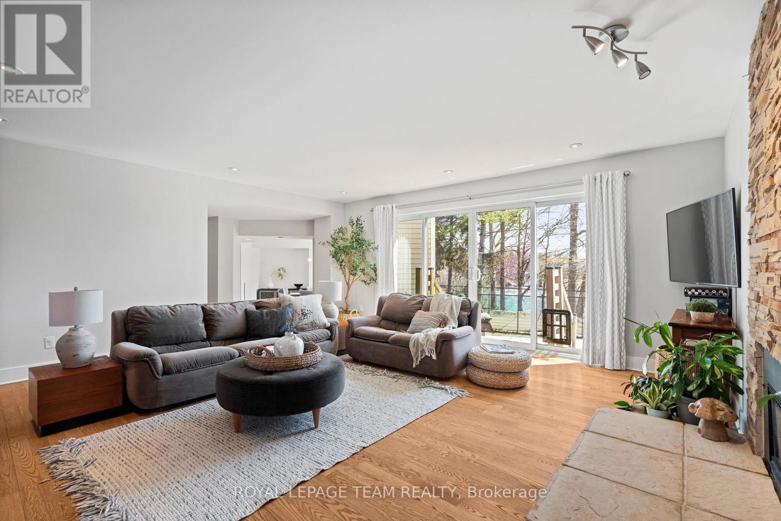 5492 West River Drive, Ottawa, Ontario  K4M 1G8 - Photo 10 - X12979340