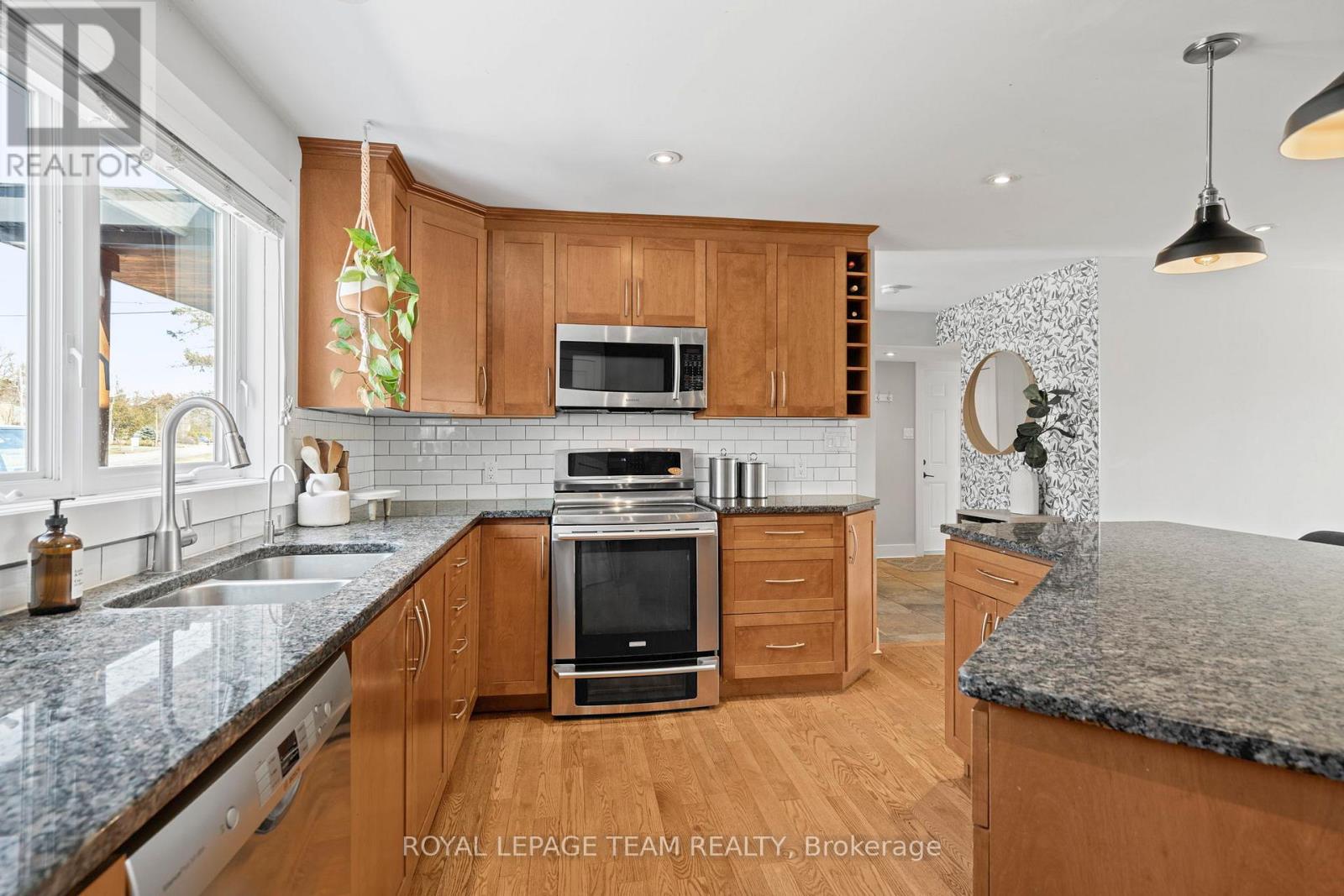 5492 West River Drive, Ottawa, Ontario  K4M 1G8 - Photo 18 - X12979340