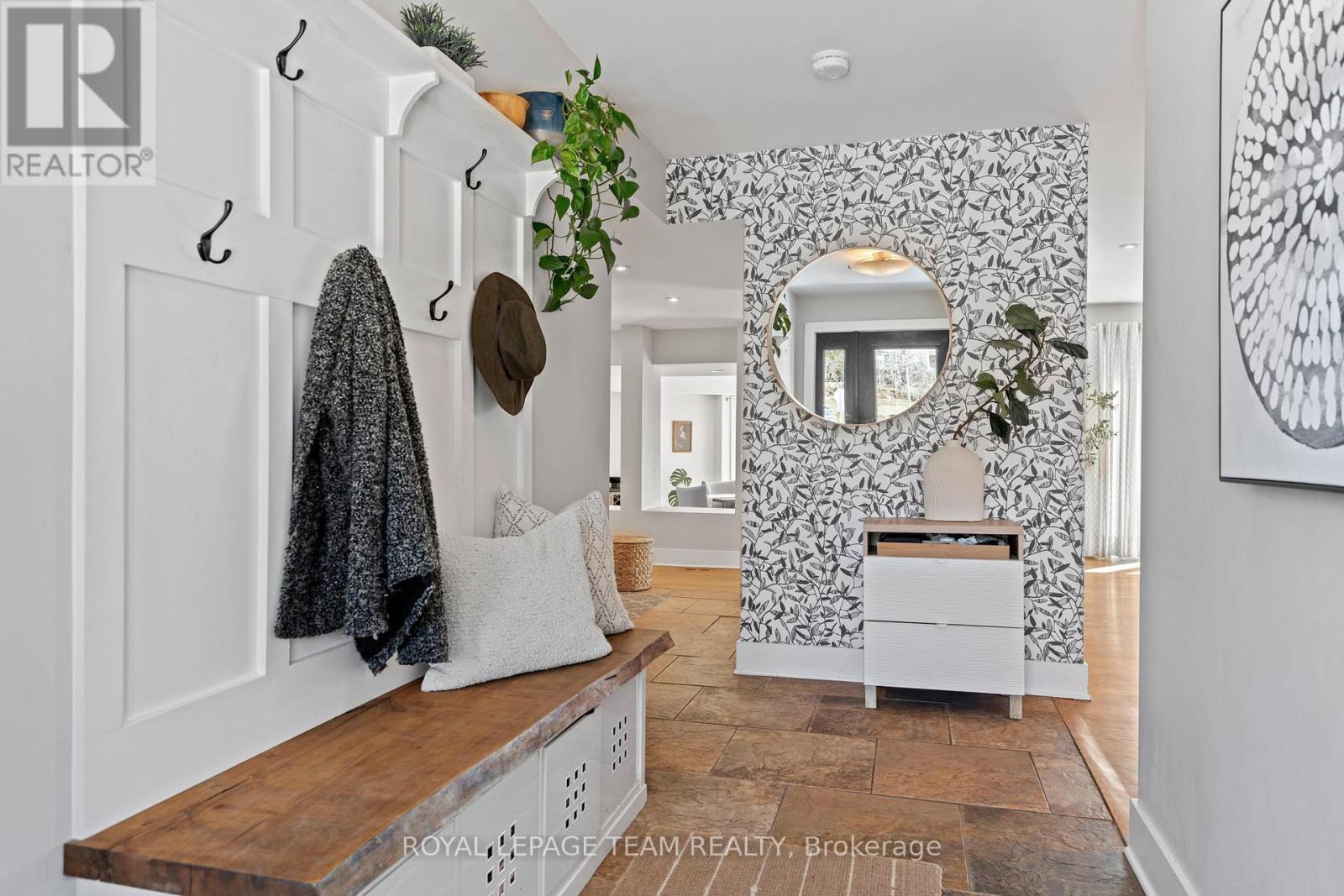 5492 West River Drive, Ottawa, Ontario  K4M 1G8 - Photo 4 - X12979340