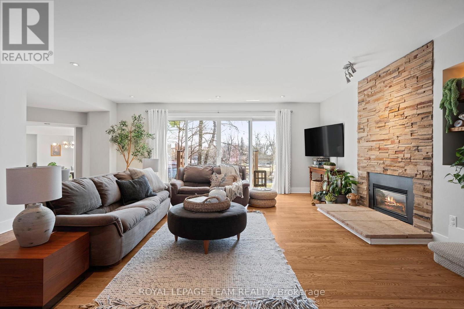 5492 West River Drive, Ottawa, Ontario  K4M 1G8 - Photo 5 - X12979340