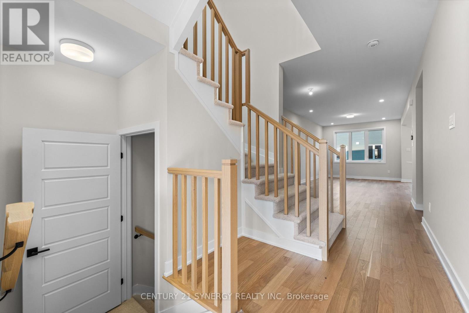 305 Cornflower Row, Ottawa, Ontario  K0A 2Z0 - Photo 3 - X12979362