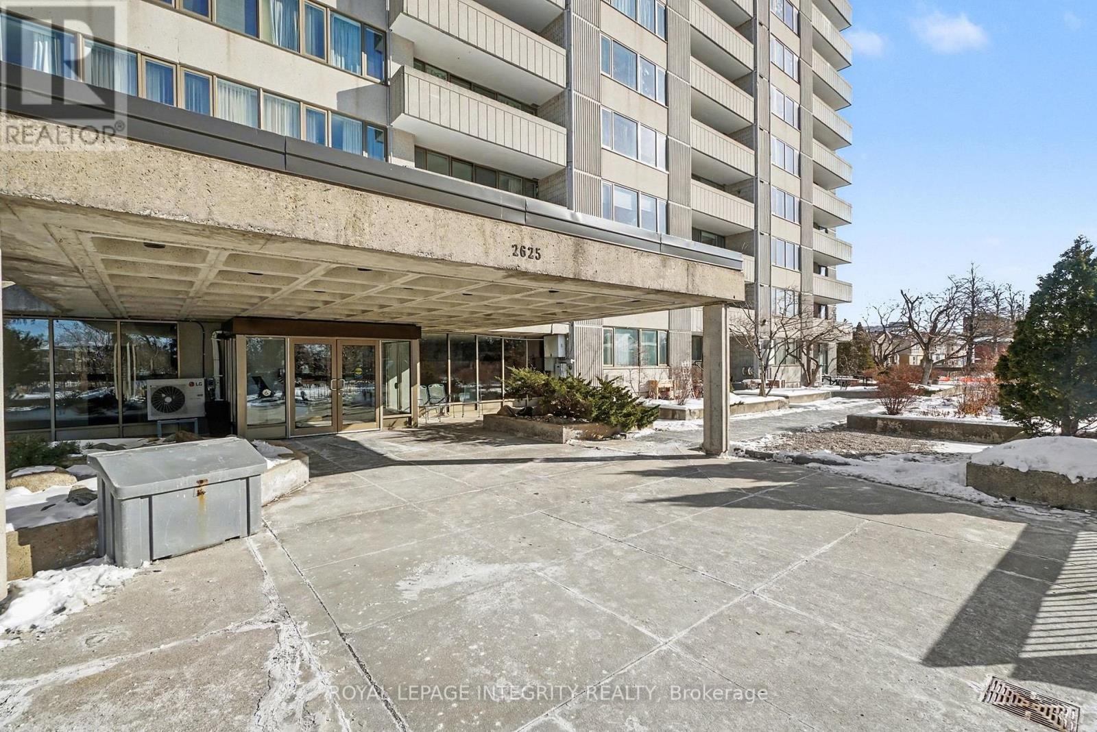 803 - 2625 Regina Street, Ottawa, Ontario  K2B 5W8 - Photo 2 - X12979366