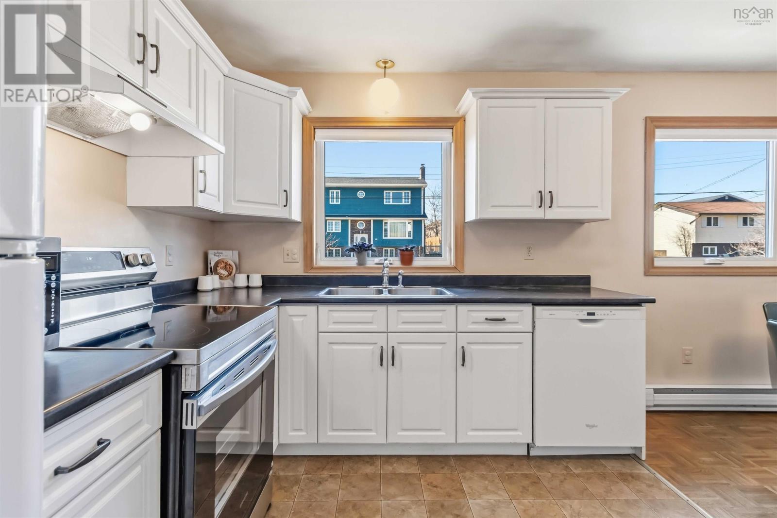 69 La Pierre Crescent, Dartmouth, Nova Scotia  B2W 5C7 - Photo 12 - 202606891