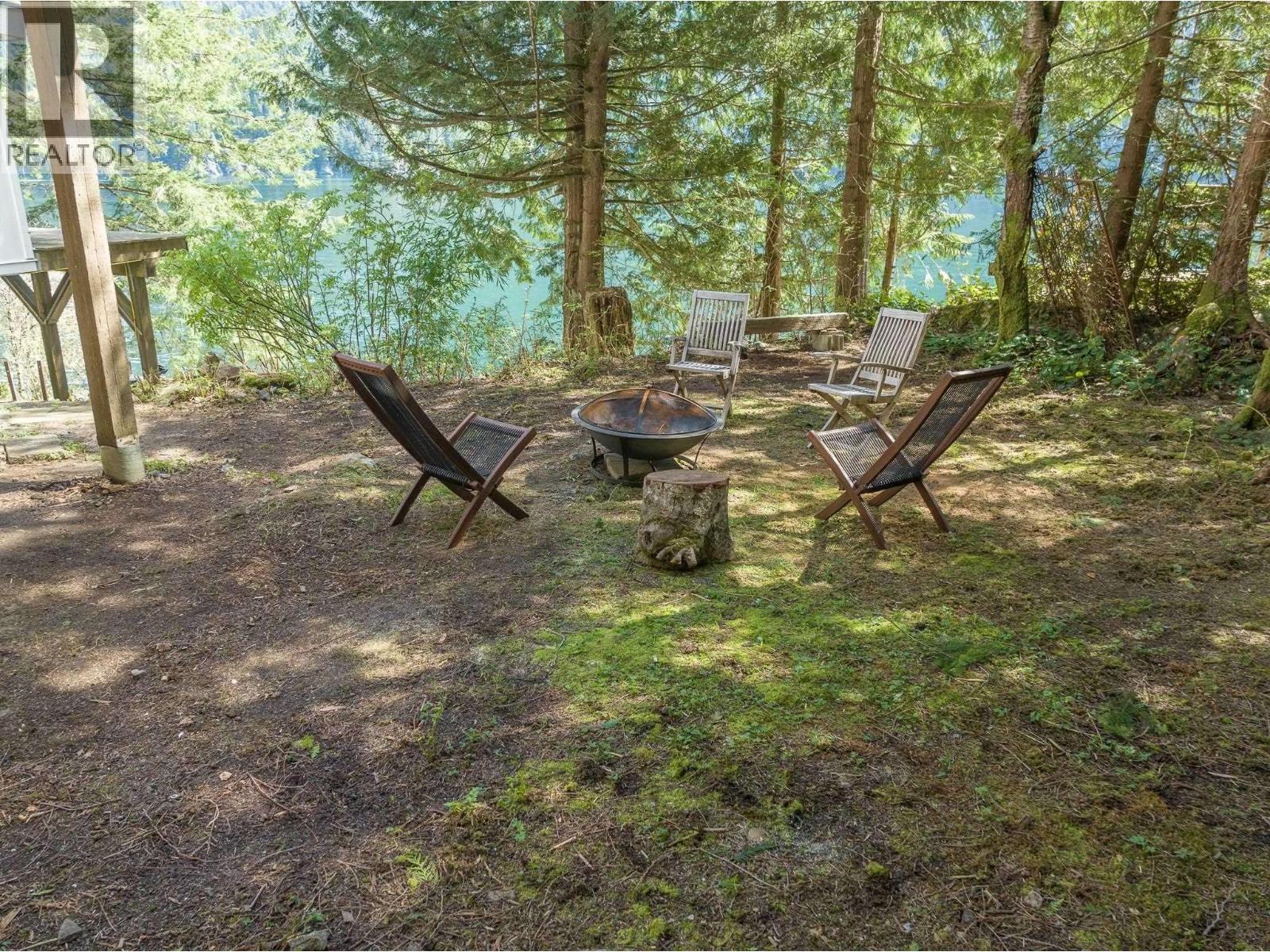 2937 Panorama Drive, North Vancouver, British Columbia  V7G 2A4 - Photo 19 - R3108653