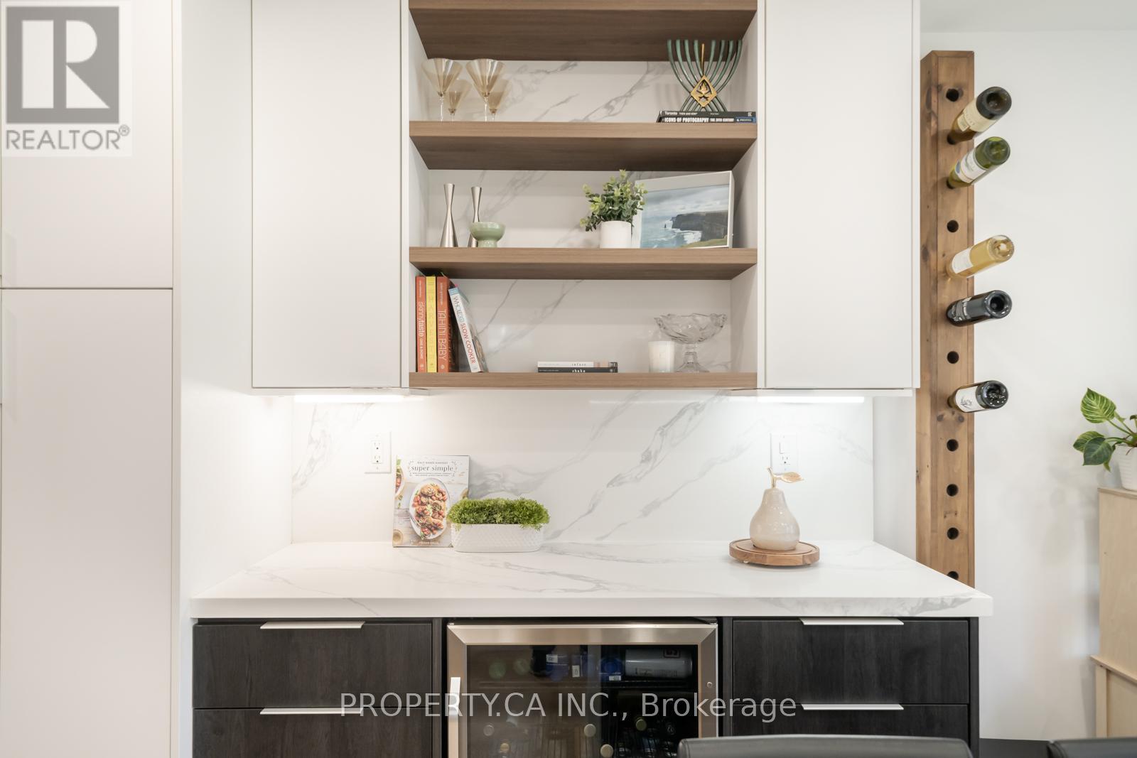 340 Lauder Avenue, Toronto, Ontario  M6E 3H8 - Photo 16 - C12979302