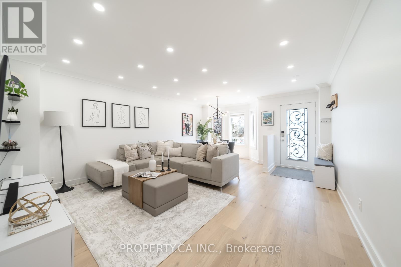 340 Lauder Avenue, Toronto, Ontario  M6E 3H8 - Photo 6 - C12979302