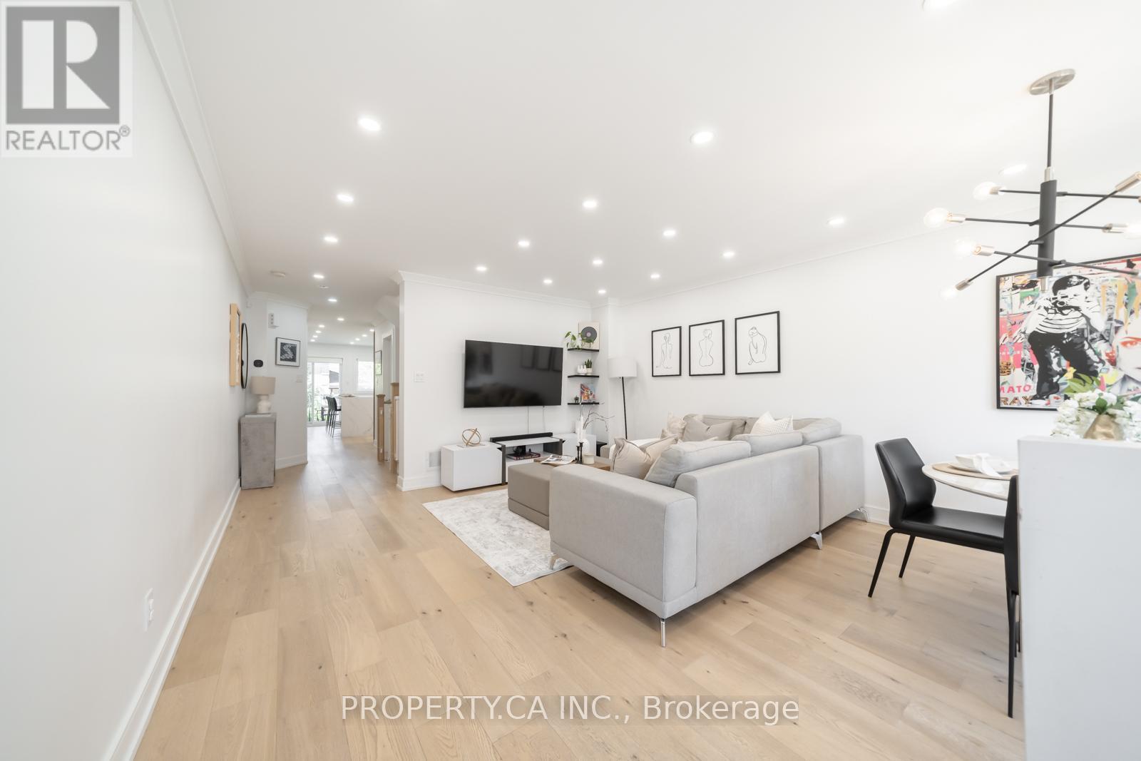 340 Lauder Avenue, Toronto, Ontario  M6E 3H8 - Photo 9 - C12979302