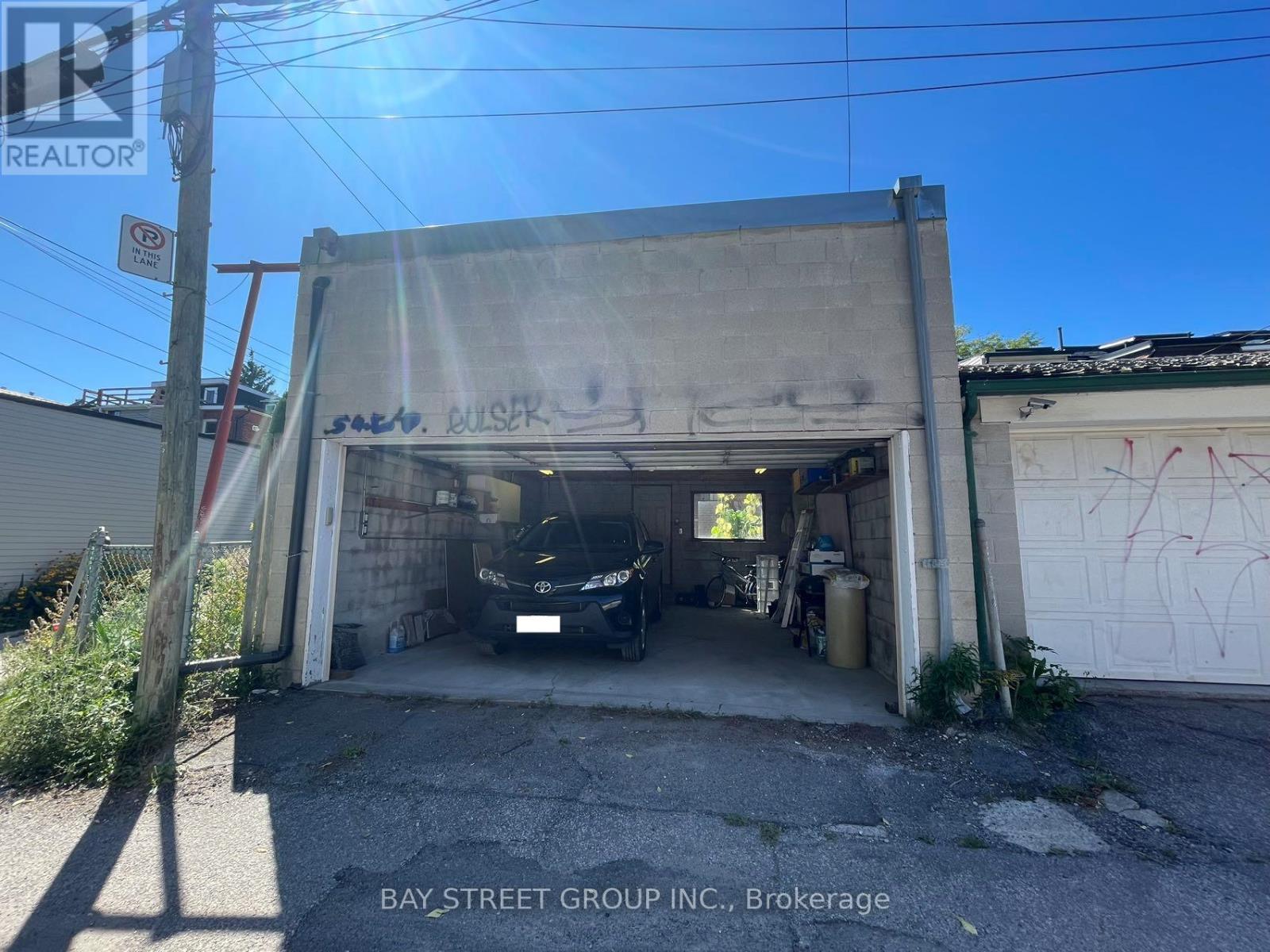 543 Crawford Street, Toronto, Ontario  M6G 3J9 - Photo 15 - C12979318