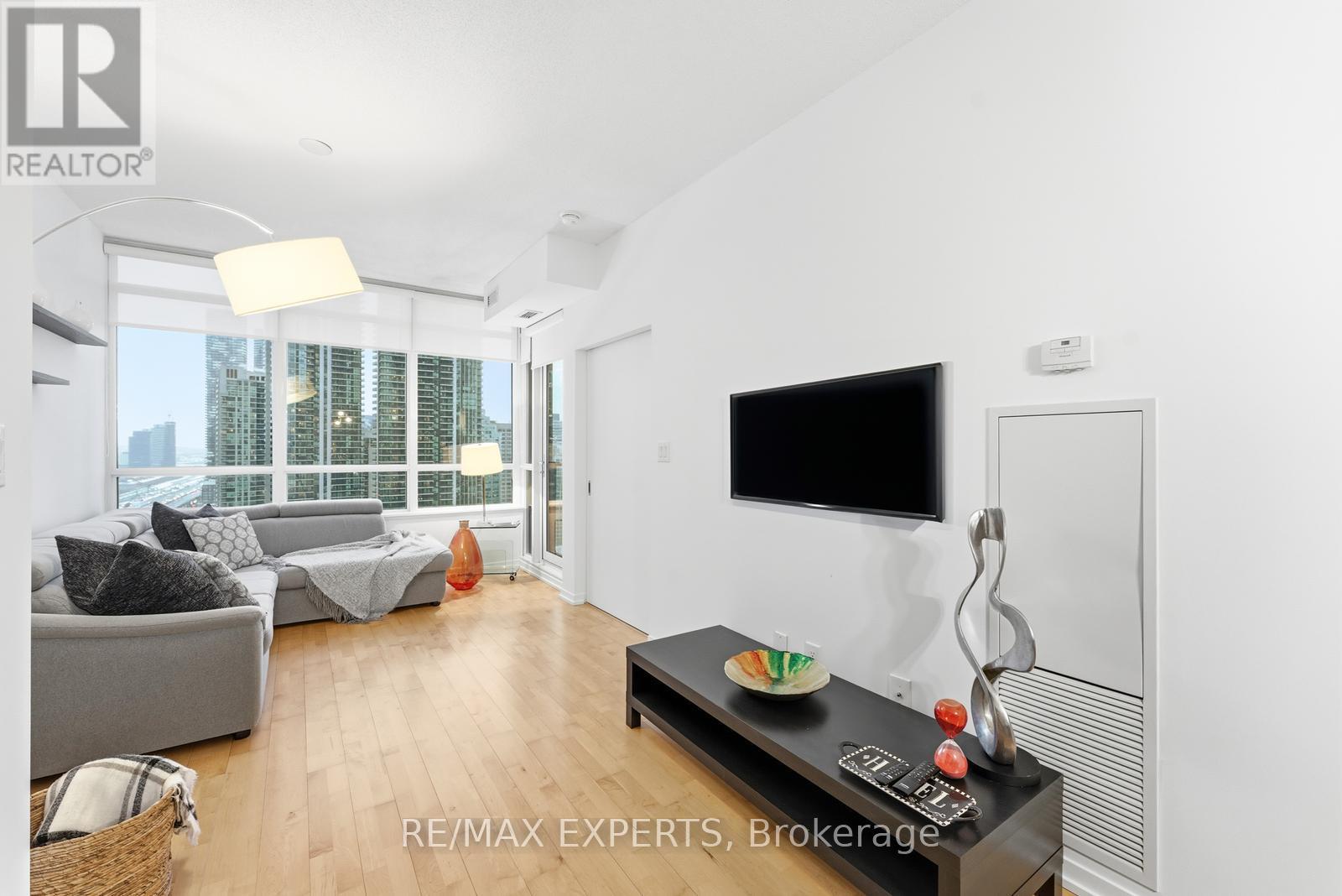 2405 - 55 BREMNER BOULEVARD, Toronto, Ontario